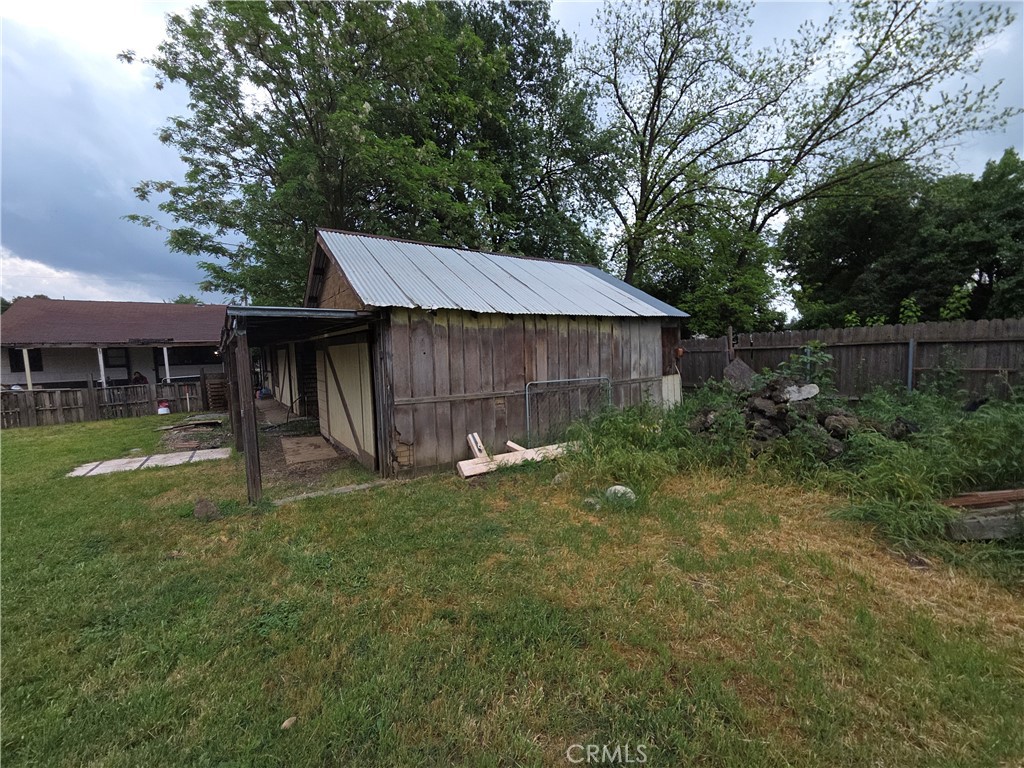 300 Chestnut Property Photo 41