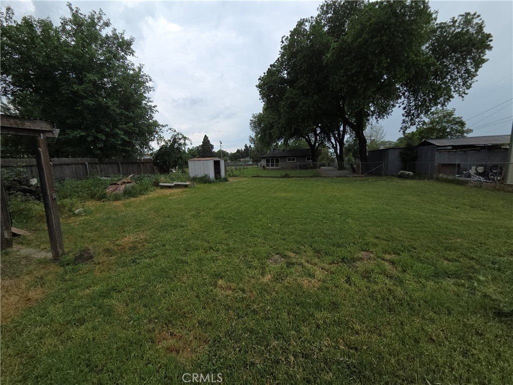 300 Chestnut Property Photo 42