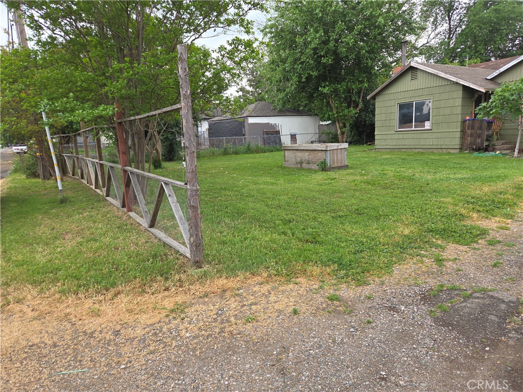 300 Chestnut Property Photo 47