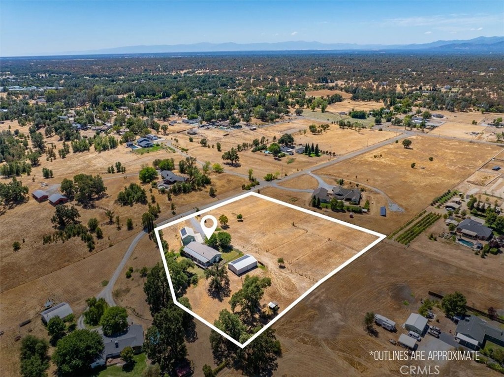 22132 Los Robles Way Property Photo 2