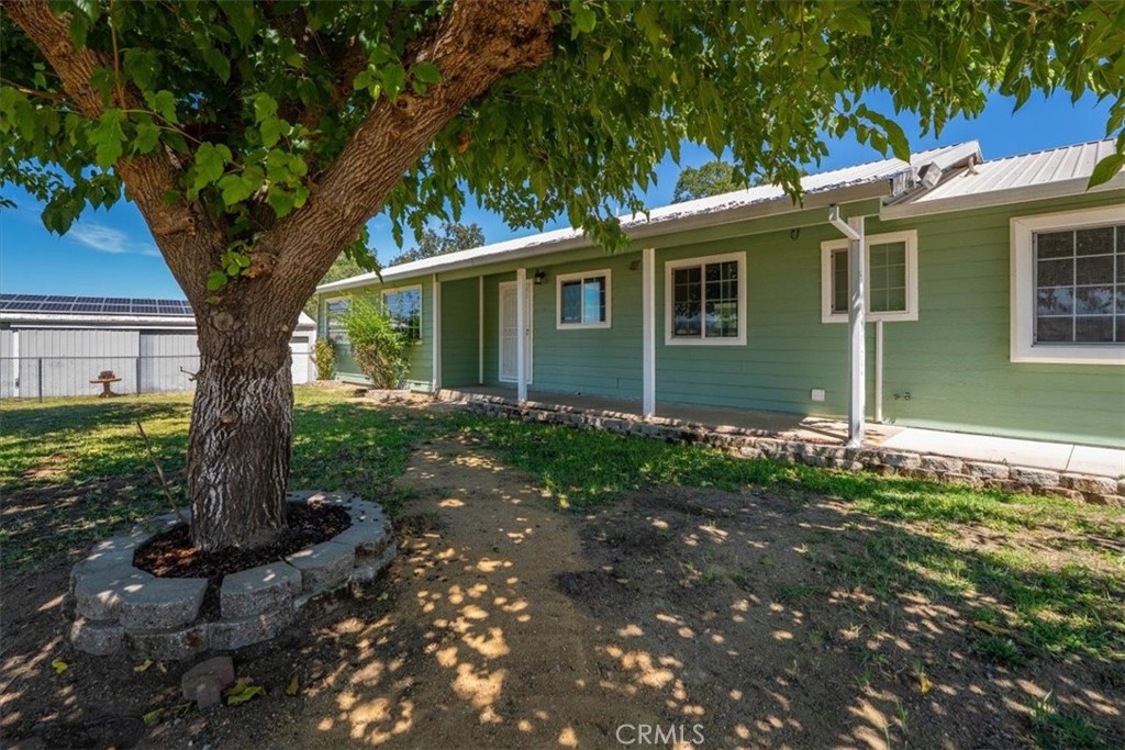 22132 Los Robles Way Property Photo 3