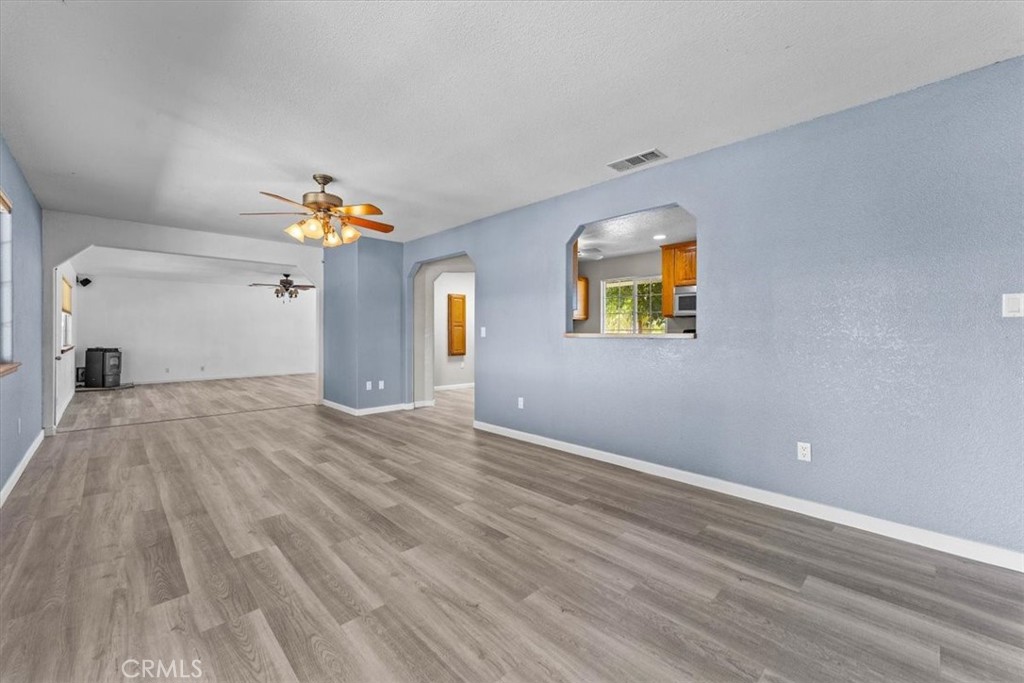 22132 Los Robles Way Property Photo 7