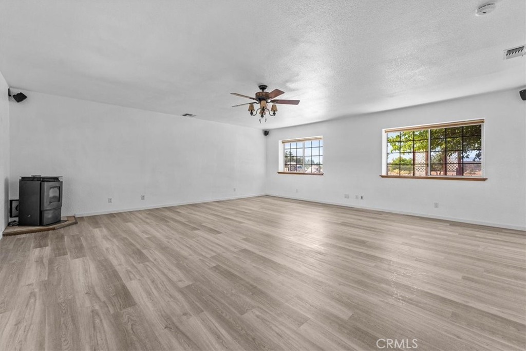 22132 Los Robles Way Property Photo 8