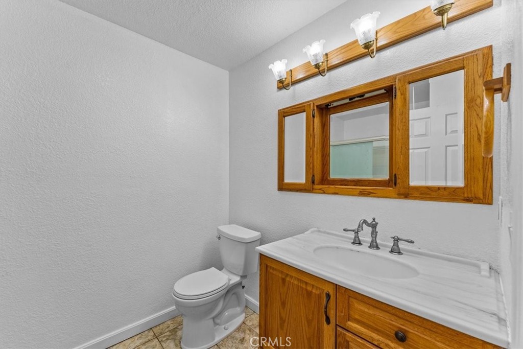 22132 Los Robles Way Property Photo 17