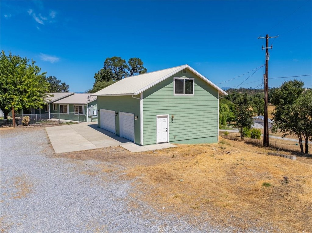 22132 Los Robles Way Property Photo 25