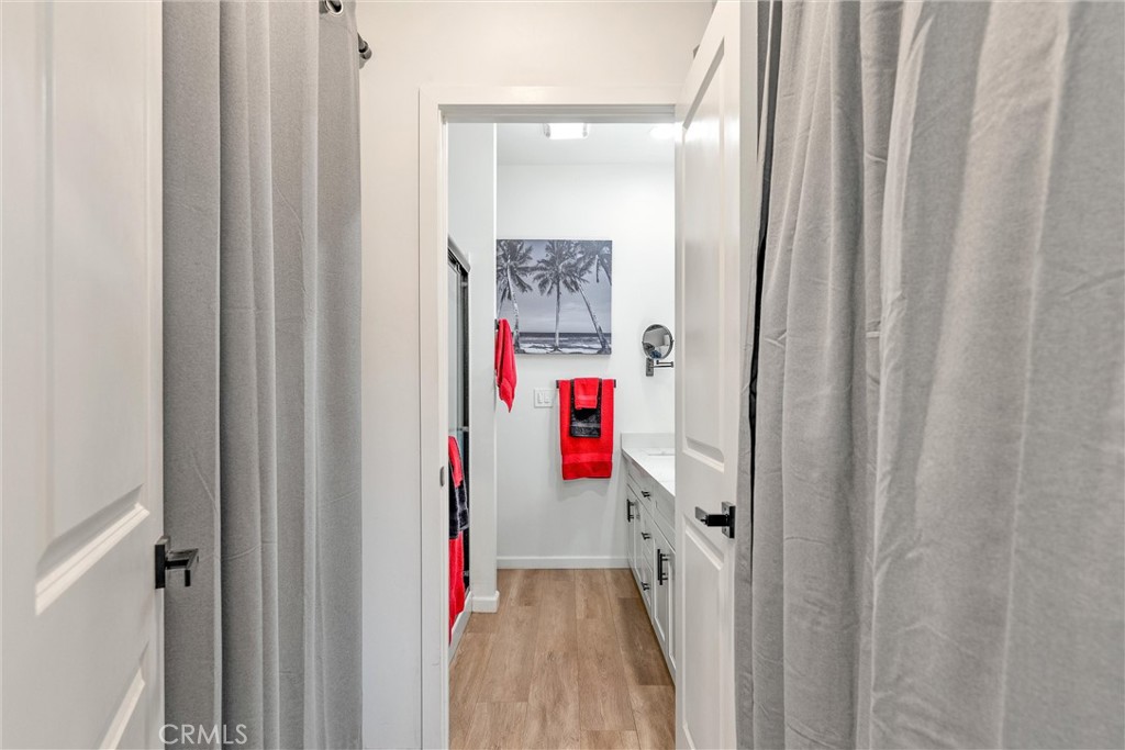 14106 Norwich Property Photo 18