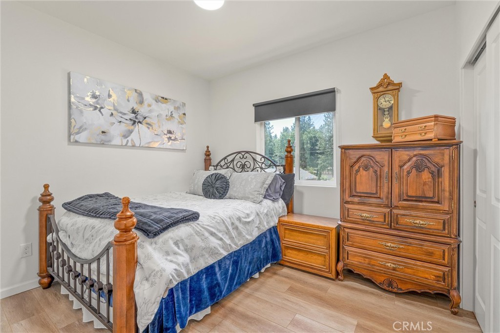 14106 Norwich Property Photo 20