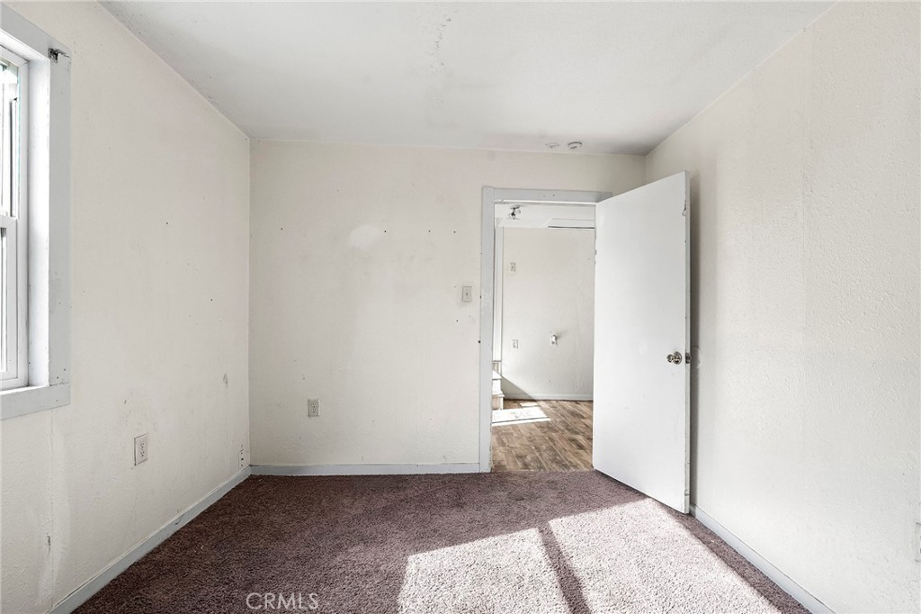 312 W Cedar Street Property Photo 12
