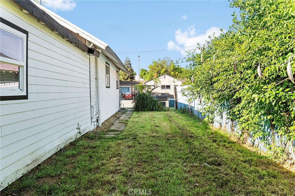 312 W Cedar Street Property Photo 17