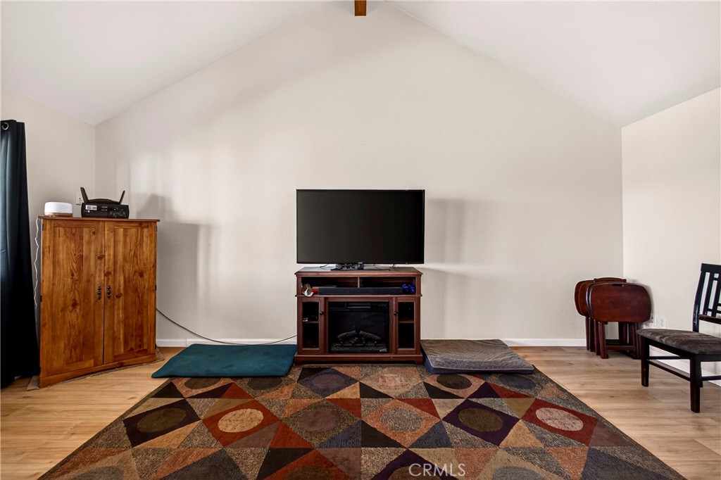 10038 Ahart Property Photo 8