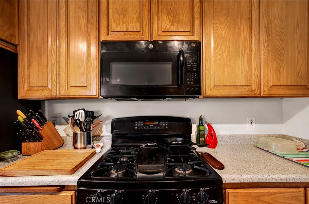 10038 Ahart Property Photo 14