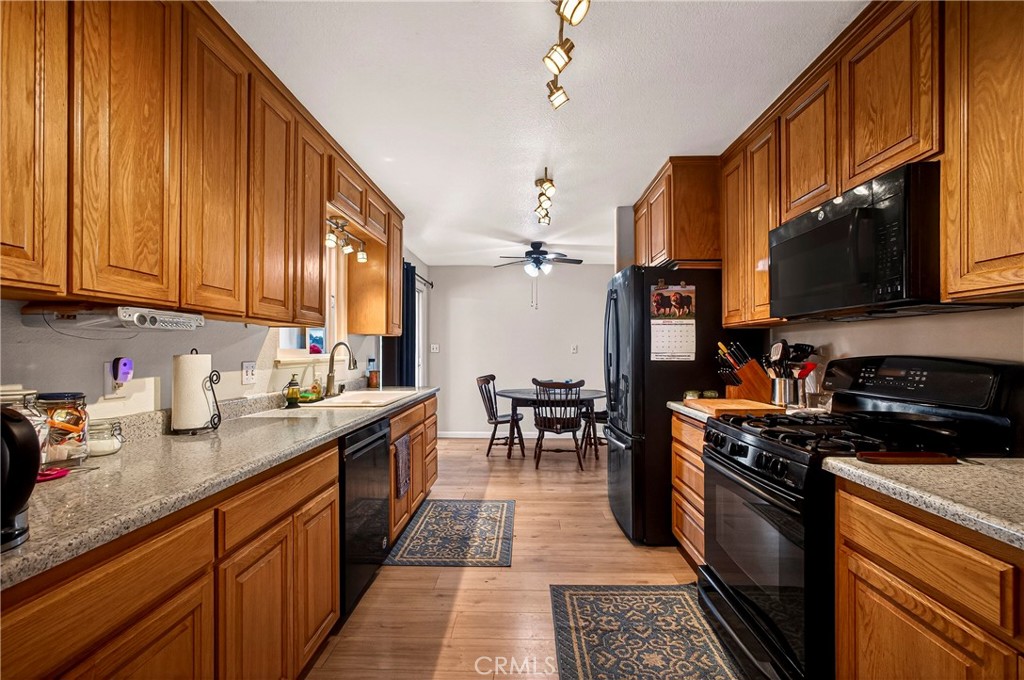 10038 Ahart Property Photo 15