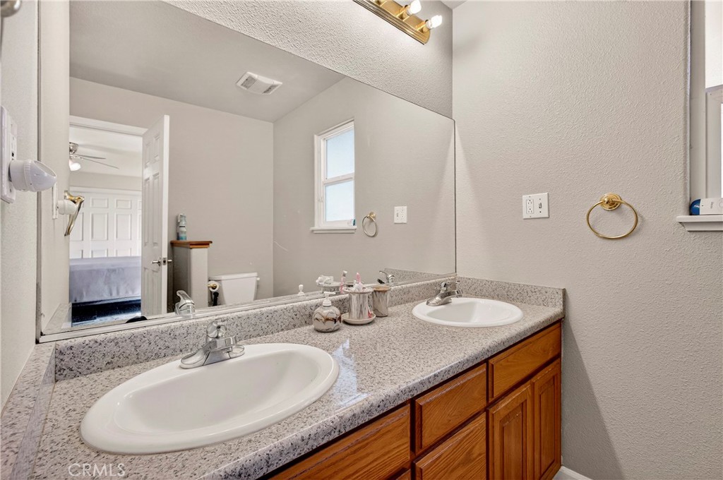 10038 Ahart Property Photo 25
