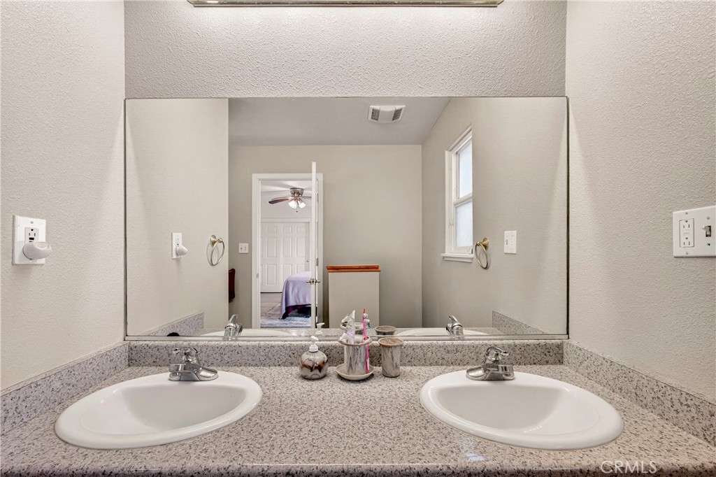 10038 Ahart Property Photo 26