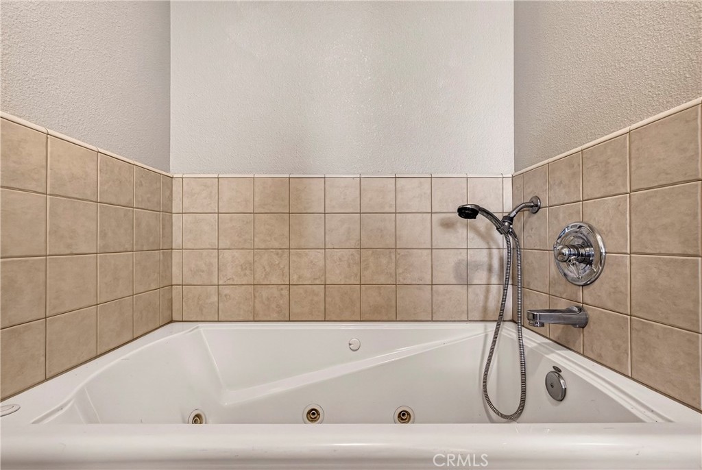 10038 Ahart Property Photo 27