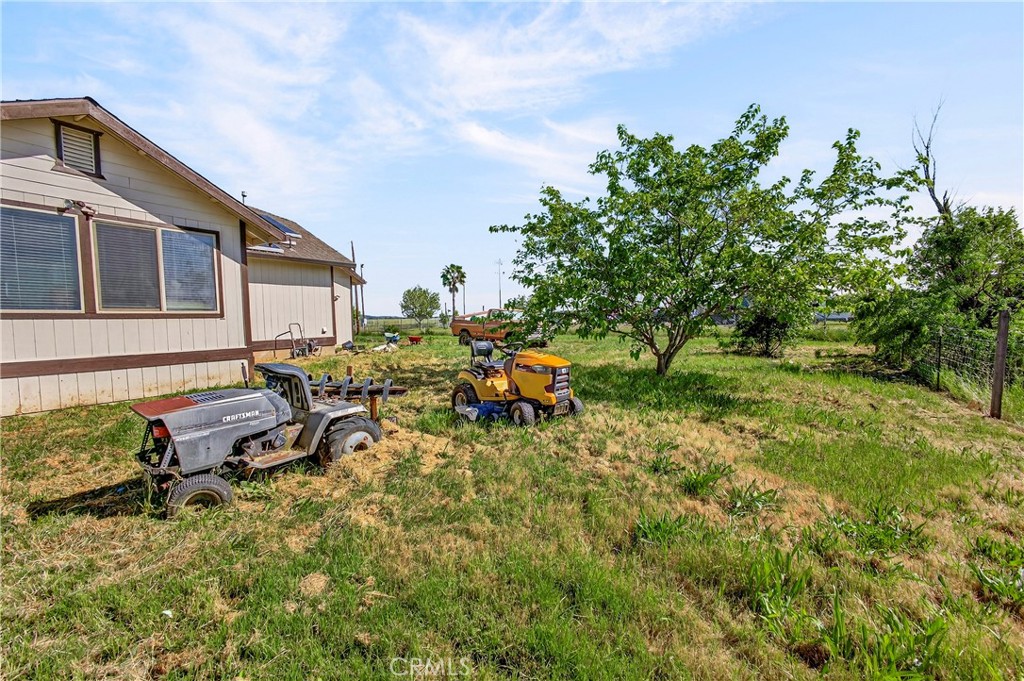 10038 Ahart Property Photo 40