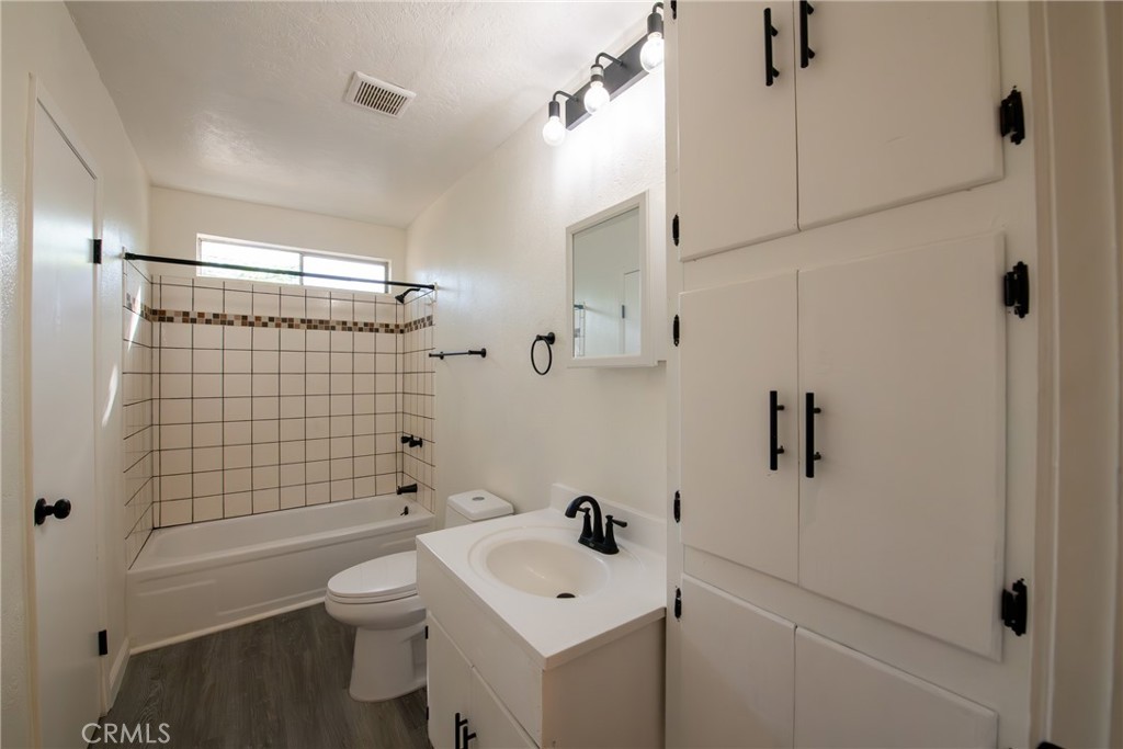 765 Humboldt Avenue Property Photo 13