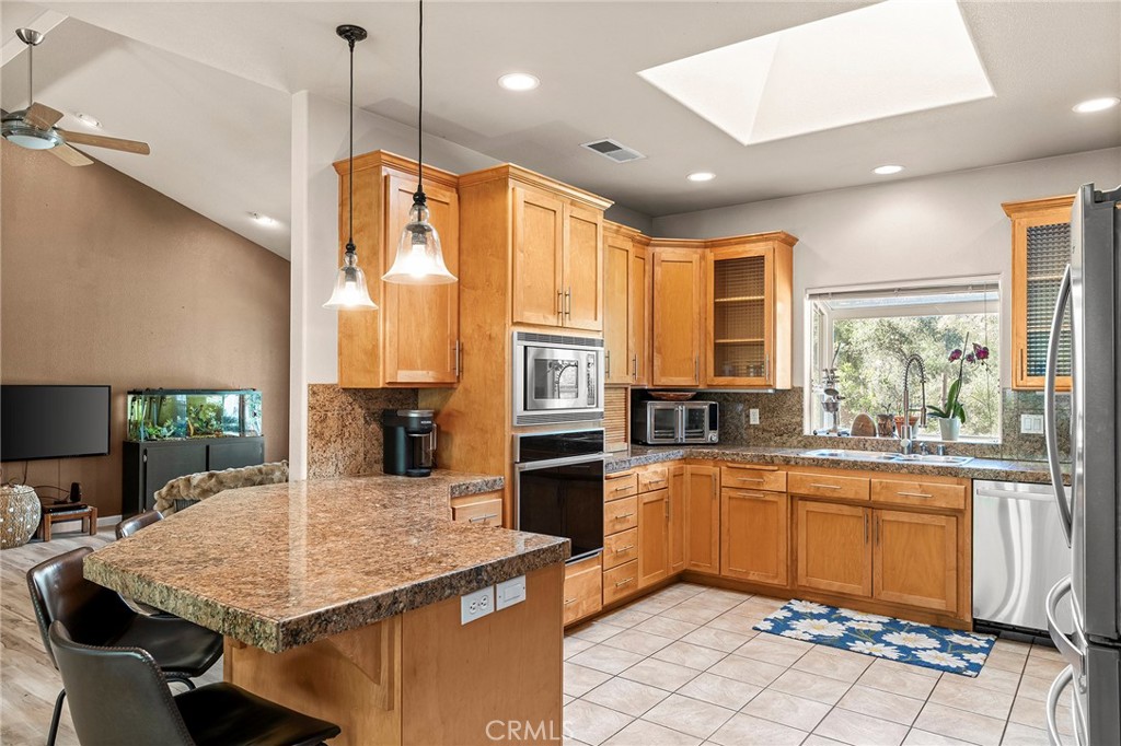 2262 Honey Run Road Property Photo 7