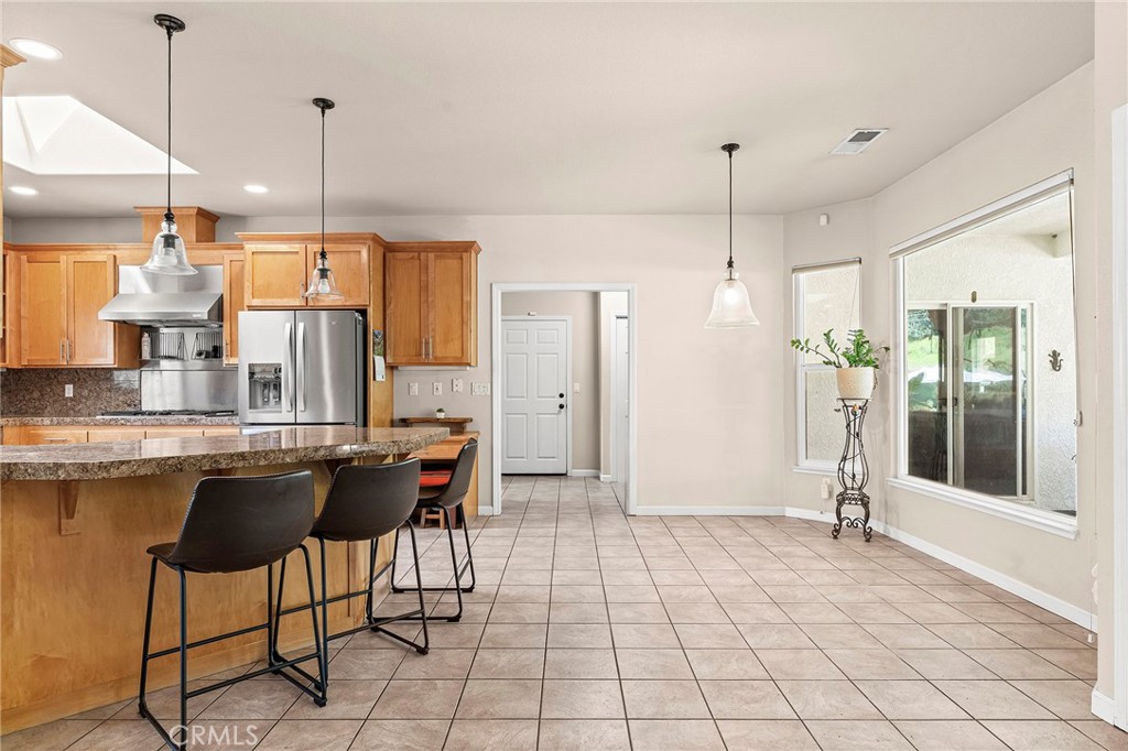 2262 Honey Run Road Property Photo 8
