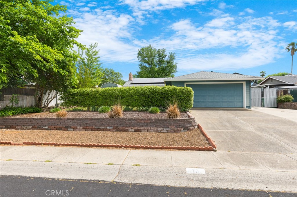 17 Tioga Way Property Photo 2