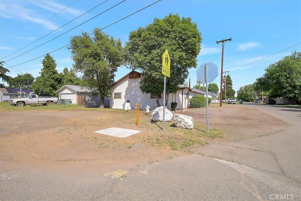 7393 Lyon Street Property Photo 2