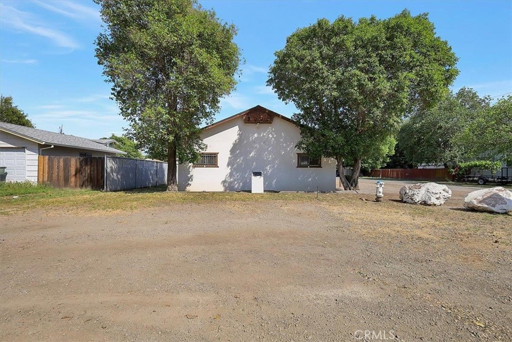 7393 Lyon Street Property Photo 3