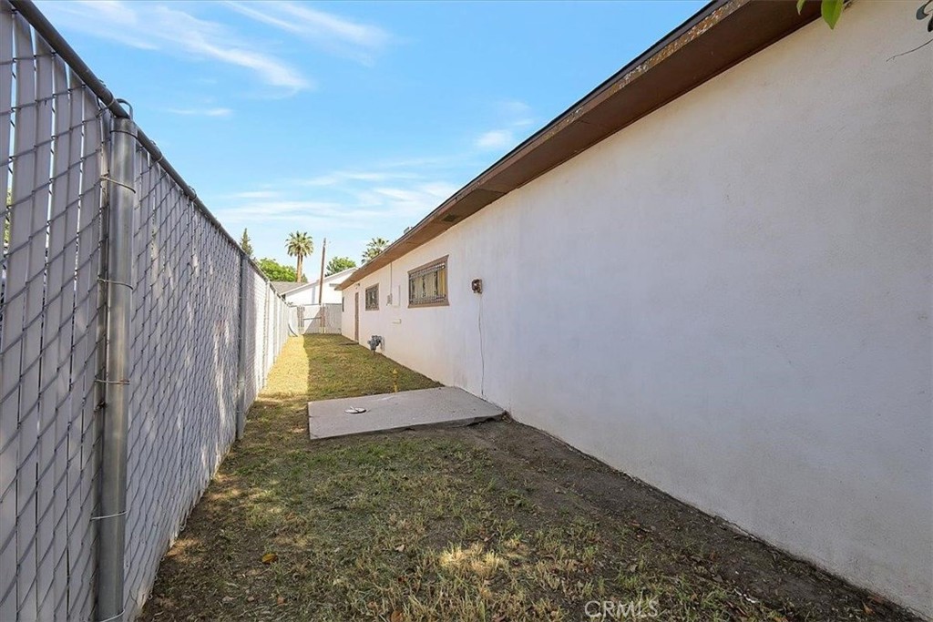7393 Lyon Street Property Photo 6