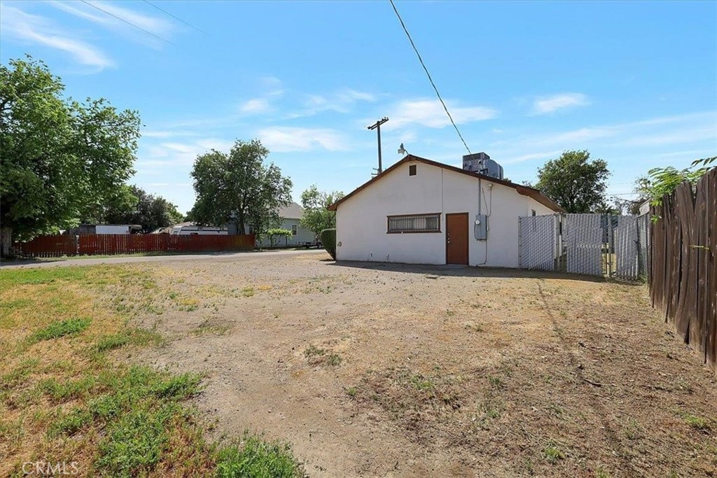 7393 Lyon Street Property Photo 8