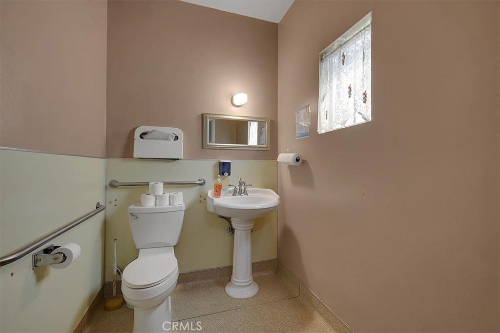 7393 Lyon Street Property Photo 17