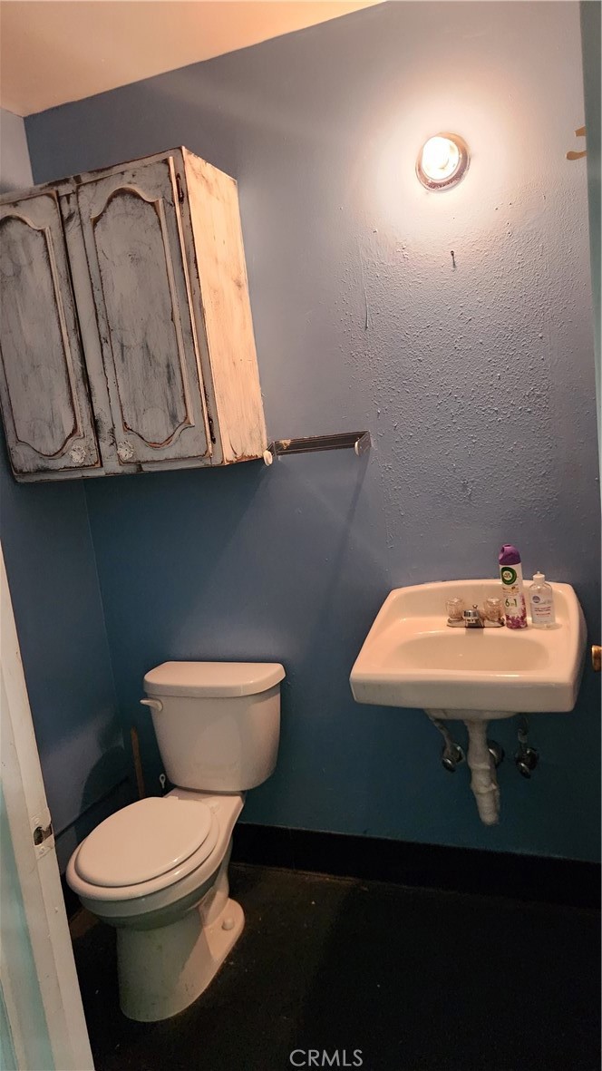 6848 Skyway K Property Photo 4
