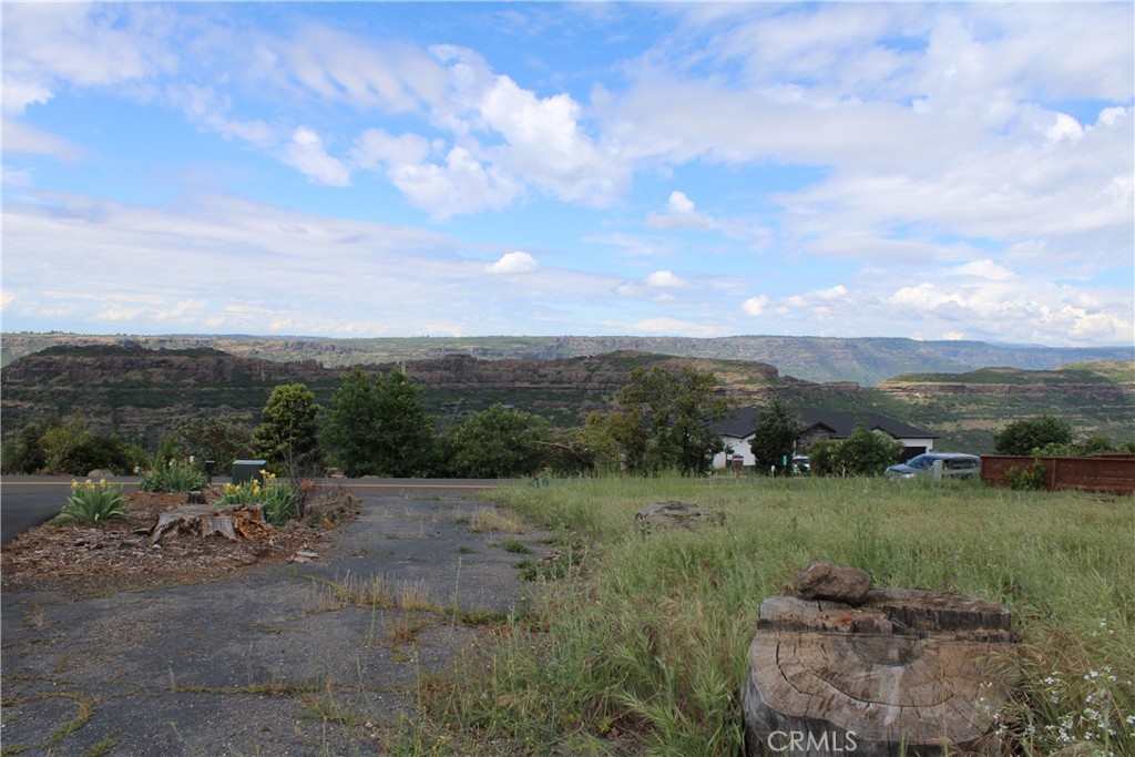 6096 Cliff Property Photo 4