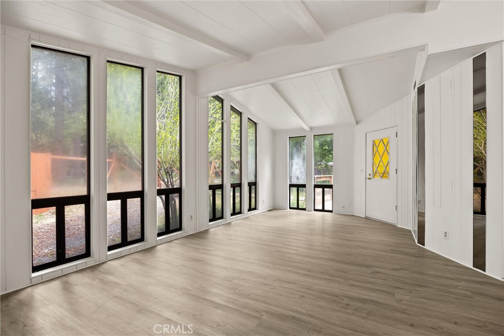 6356 Imperial Property Photo 8