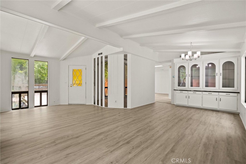 6356 Imperial Property Photo 9