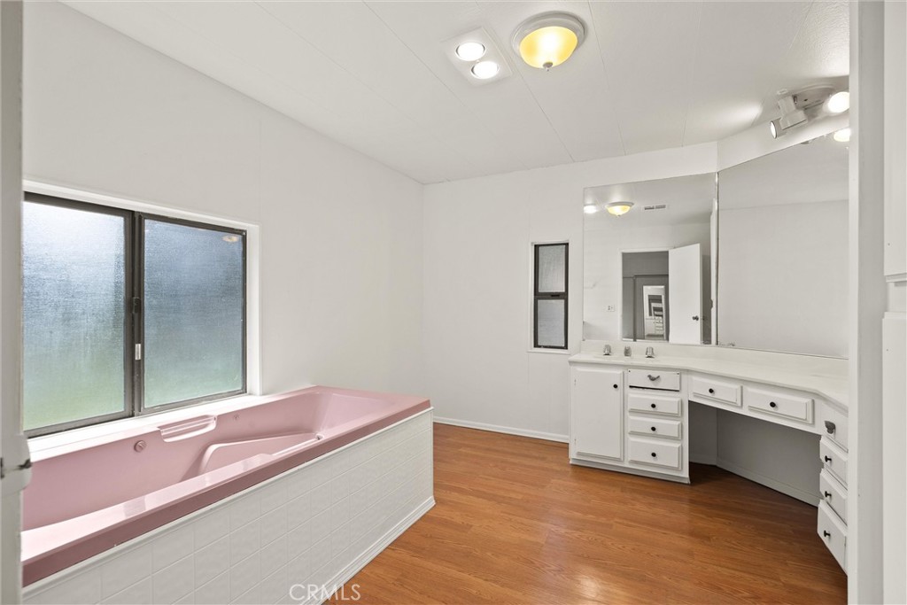 6356 Imperial Property Photo 24