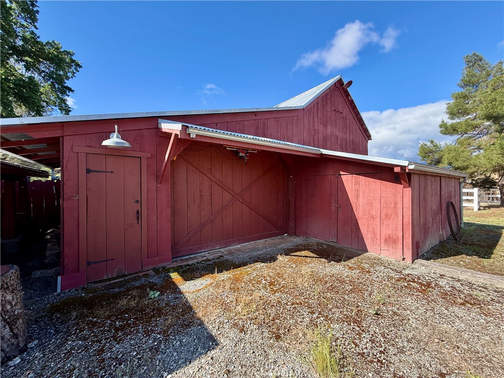 355 Main Street Property Photo 10