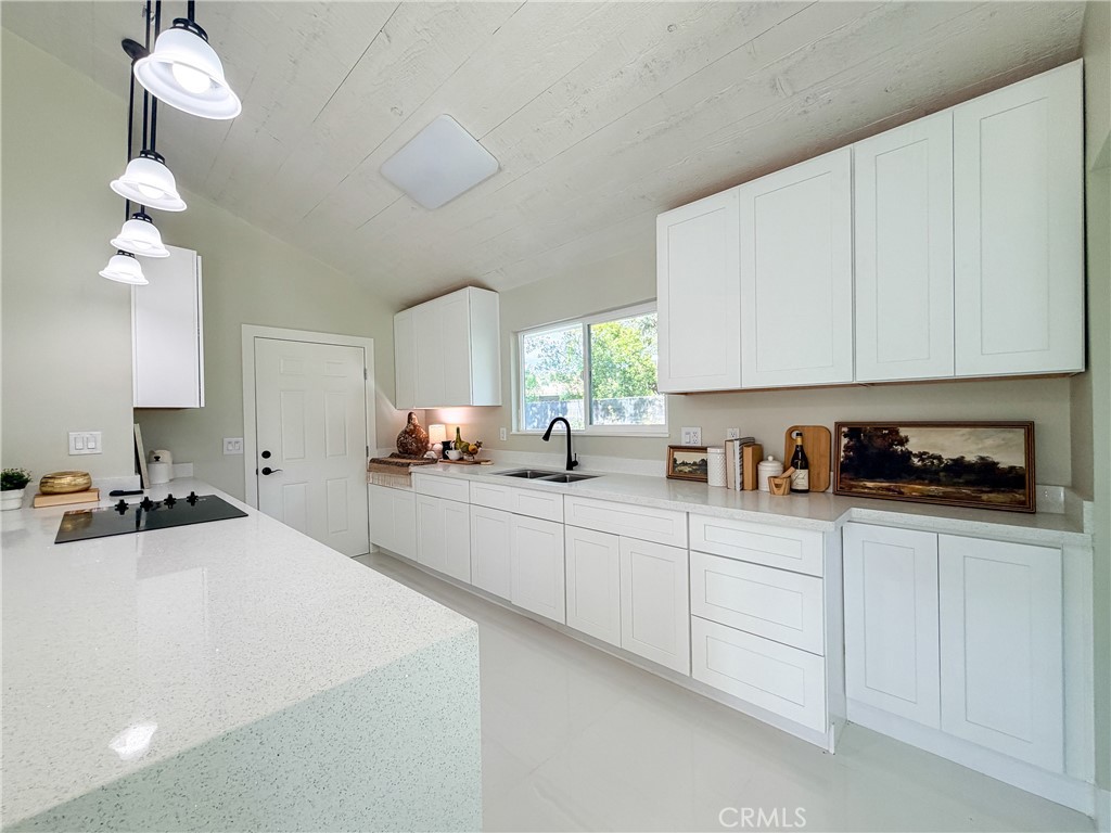 374 Stilson Canyon Property Photo 7