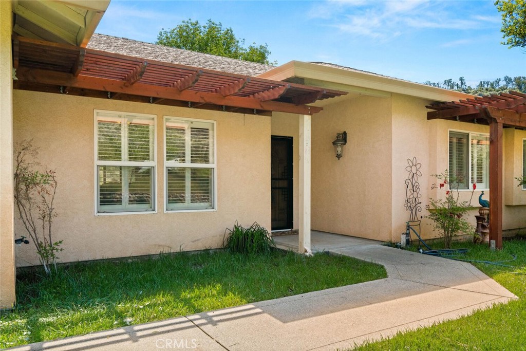 12138 Centerville Property Photo 6