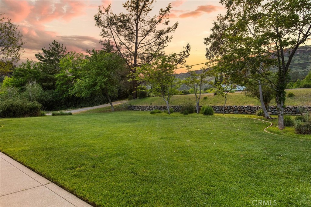12138 Centerville Property Photo 7