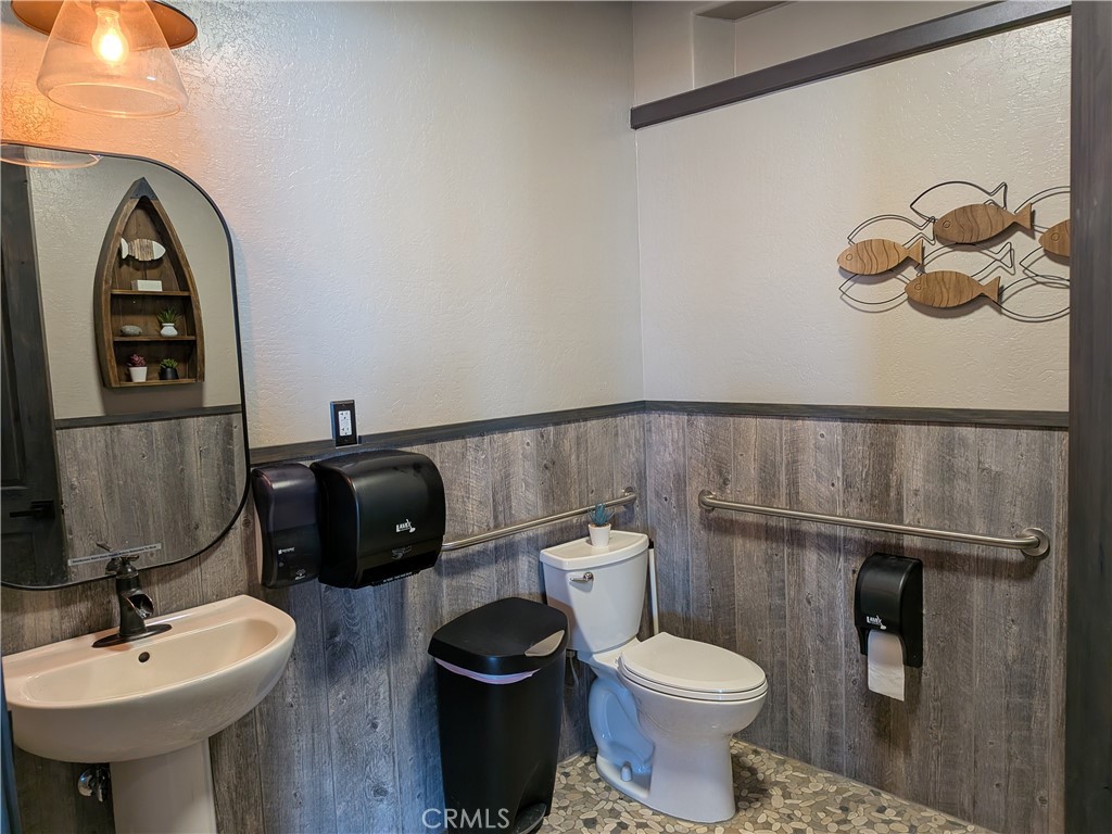 743 Luds Way Property Photo 8