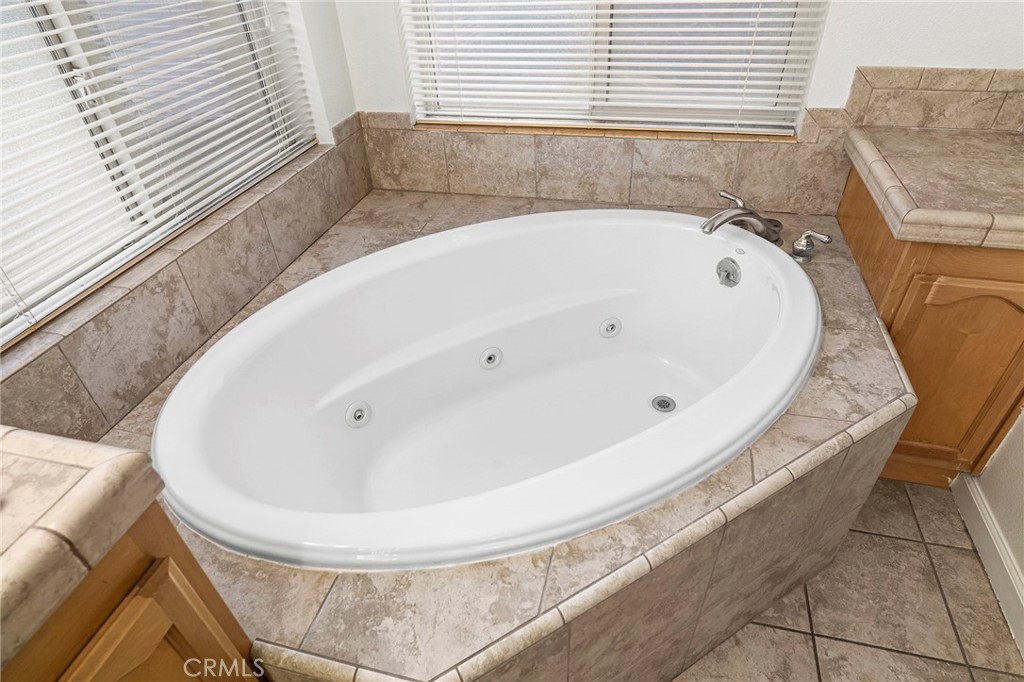 30 Rash Property Photo 37