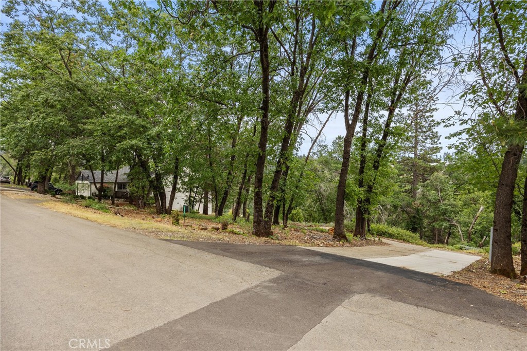 13434 Adrian Drive Property Photo 15