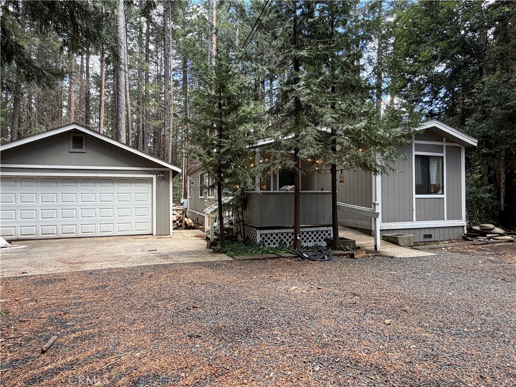6450 Tina Court Property Photo 1