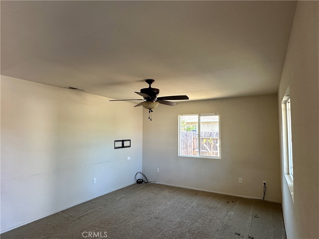 860 Applewood Property Photo 5