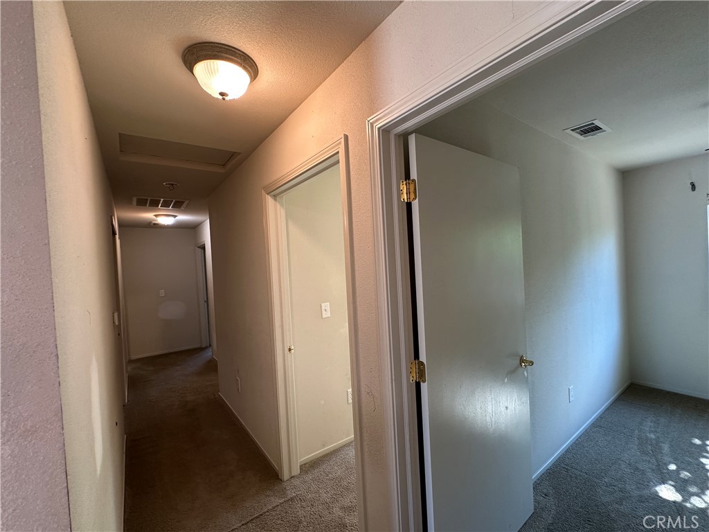 860 Applewood Property Photo 17
