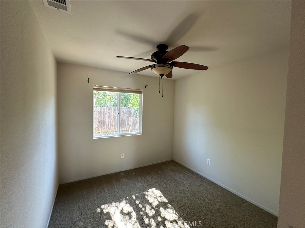 860 Applewood Property Photo 18