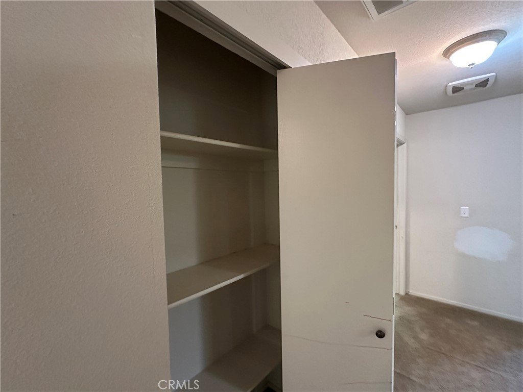 860 Applewood Property Photo 25