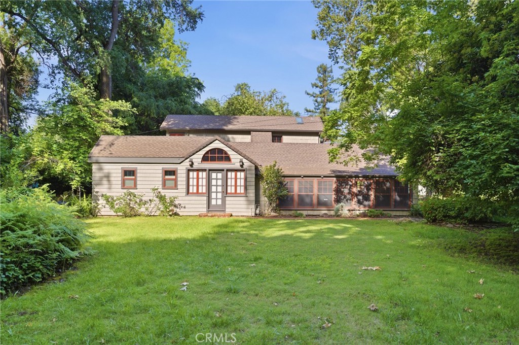 9345 Stanford Lane Property Photo 3