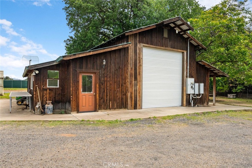 200 Speedway Property Photo 1