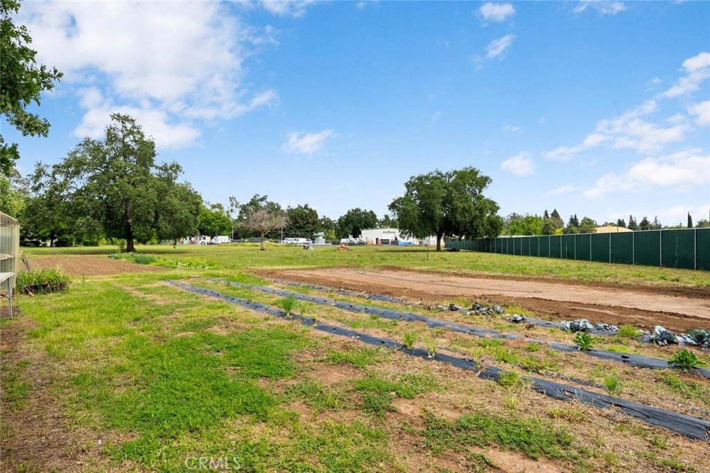 200 Speedway Property Photo 22