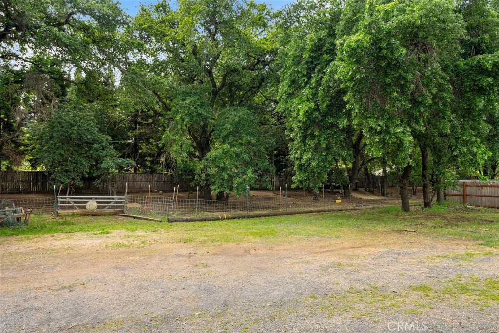 200 Speedway Property Photo 23